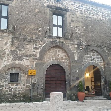 Boutique Hotel Palazzo Dei Vescovi Caserta Vecchia Exterior foto