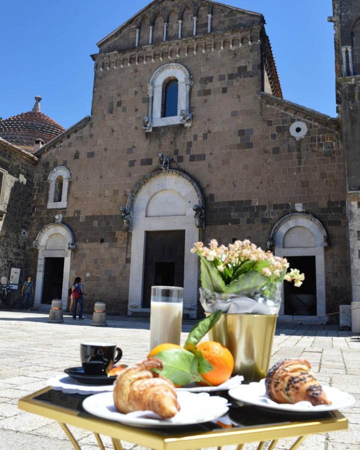 Boutique Hotel Palazzo Dei Vescovi Caserta Vecchia Exterior foto